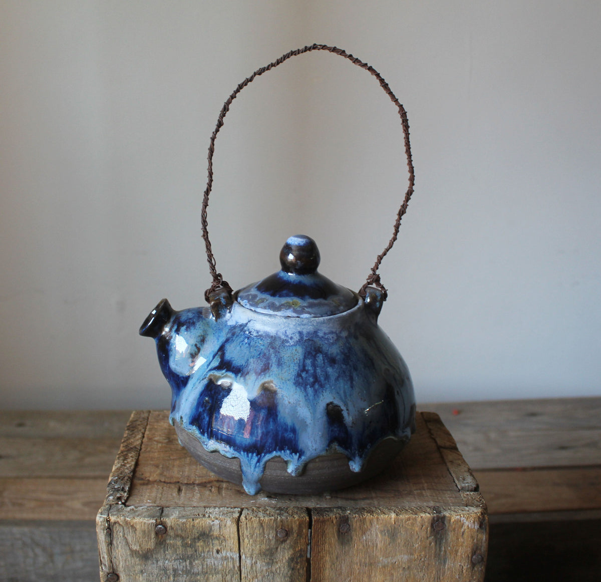 Blu - la teiera in gres nero