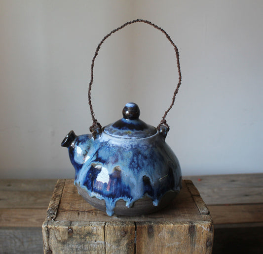 Blu - la teiera in gres nero