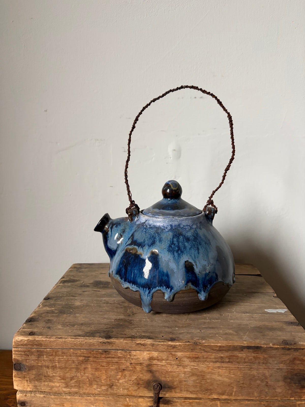 Blu - la teiera in gres nero